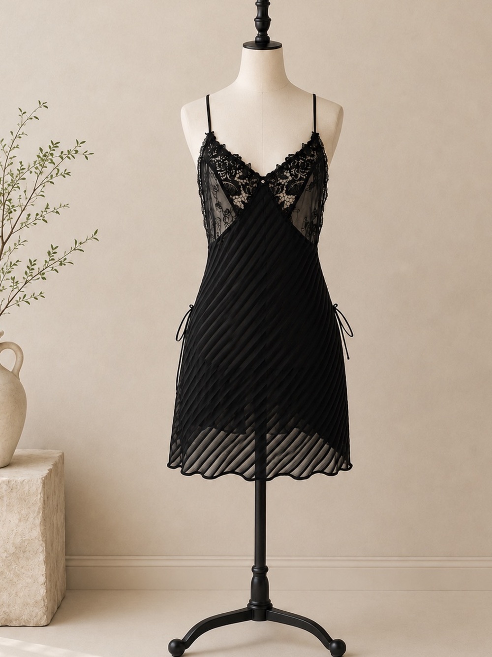 Lise Charmel Black Lace Pleated Chemise Slip Dress Nightgown Lingerie Sz S
